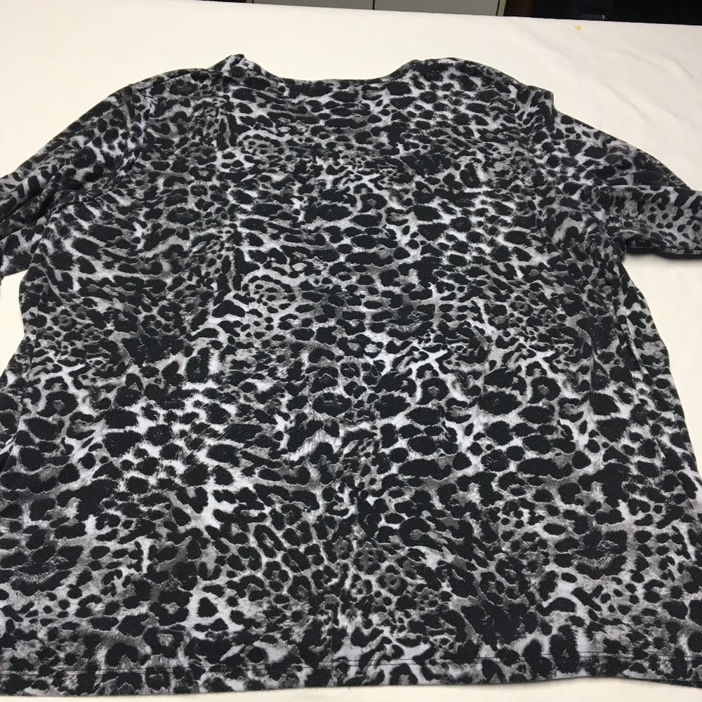 ALLISON DALEY SHEER BLACK GRAY WHITE 1X TOP